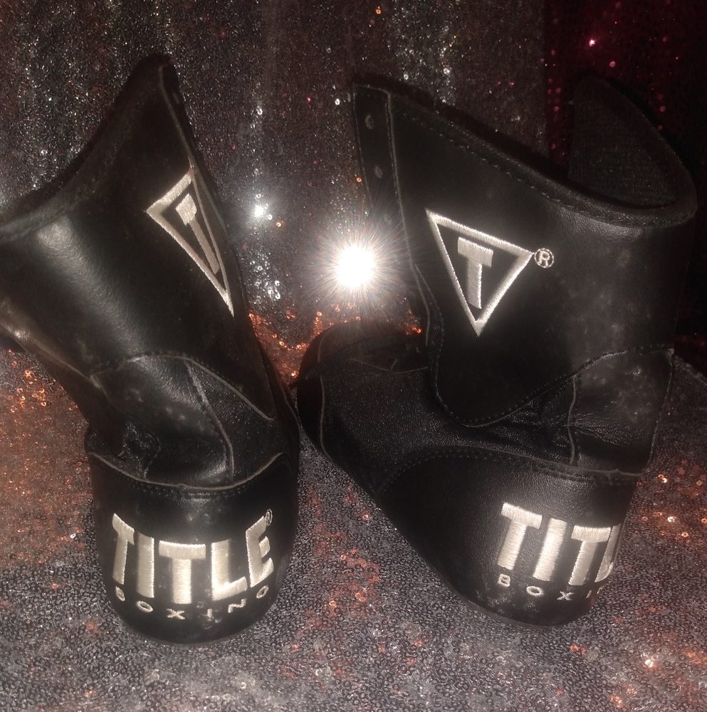 Boxing Shoes - Picture 2 of 4